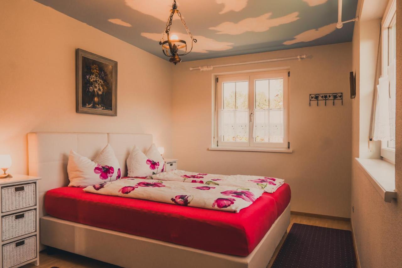 Coraline -Koblach, 6-10 P, 3 Schlafzimmer, Kueche, Riesige Terrasse, Parkplatz, Wifi, Stellplatz Ski Екстериор снимка