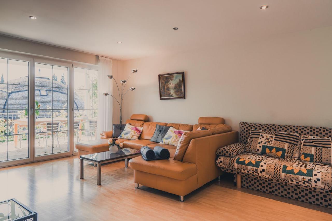 Coraline -Koblach, 6-10 P, 3 Schlafzimmer, Kueche, Riesige Terrasse, Parkplatz, Wifi, Stellplatz Ski Екстериор снимка