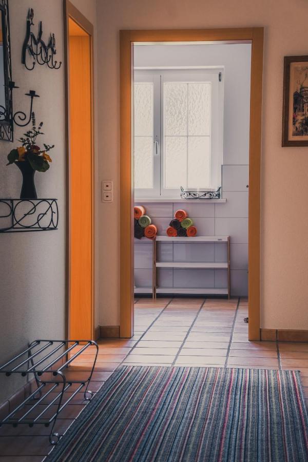 Coraline -Koblach, 6-10 P, 3 Schlafzimmer, Kueche, Riesige Terrasse, Parkplatz, Wifi, Stellplatz Ski Екстериор снимка
